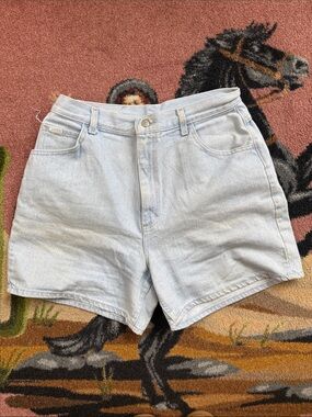 VINTAGE DENIM SHORTS LEE LIGHTWASH